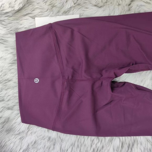 lululemon - Picture 3 of 7